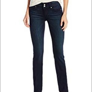 NWOT Paige premium denim “hidden hills” 27 jeans